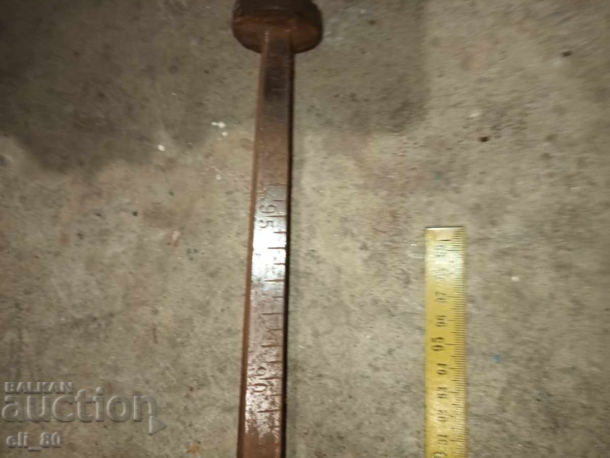 Livrarea Cântar vechi cântărește până la 100 kilograme
