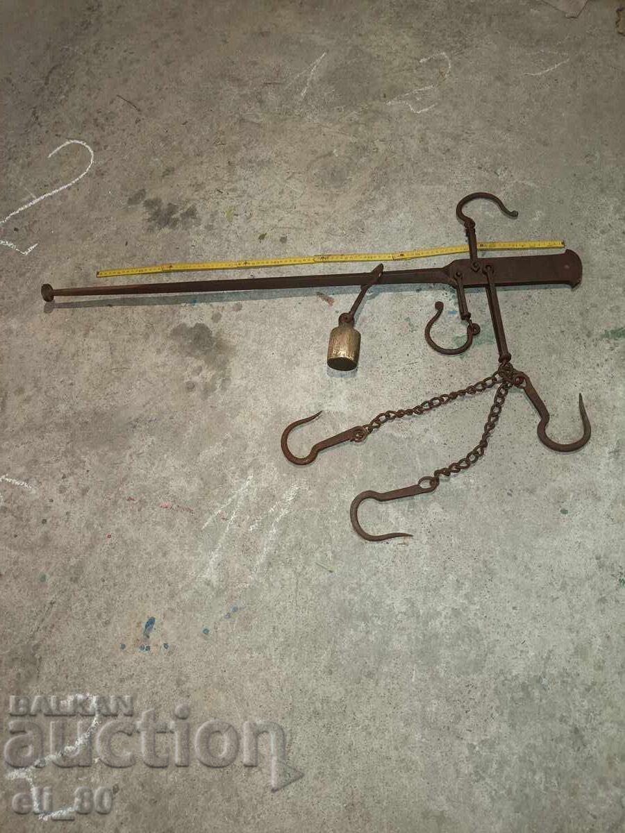 Cântar vechi cântărește până la 100 kilograme