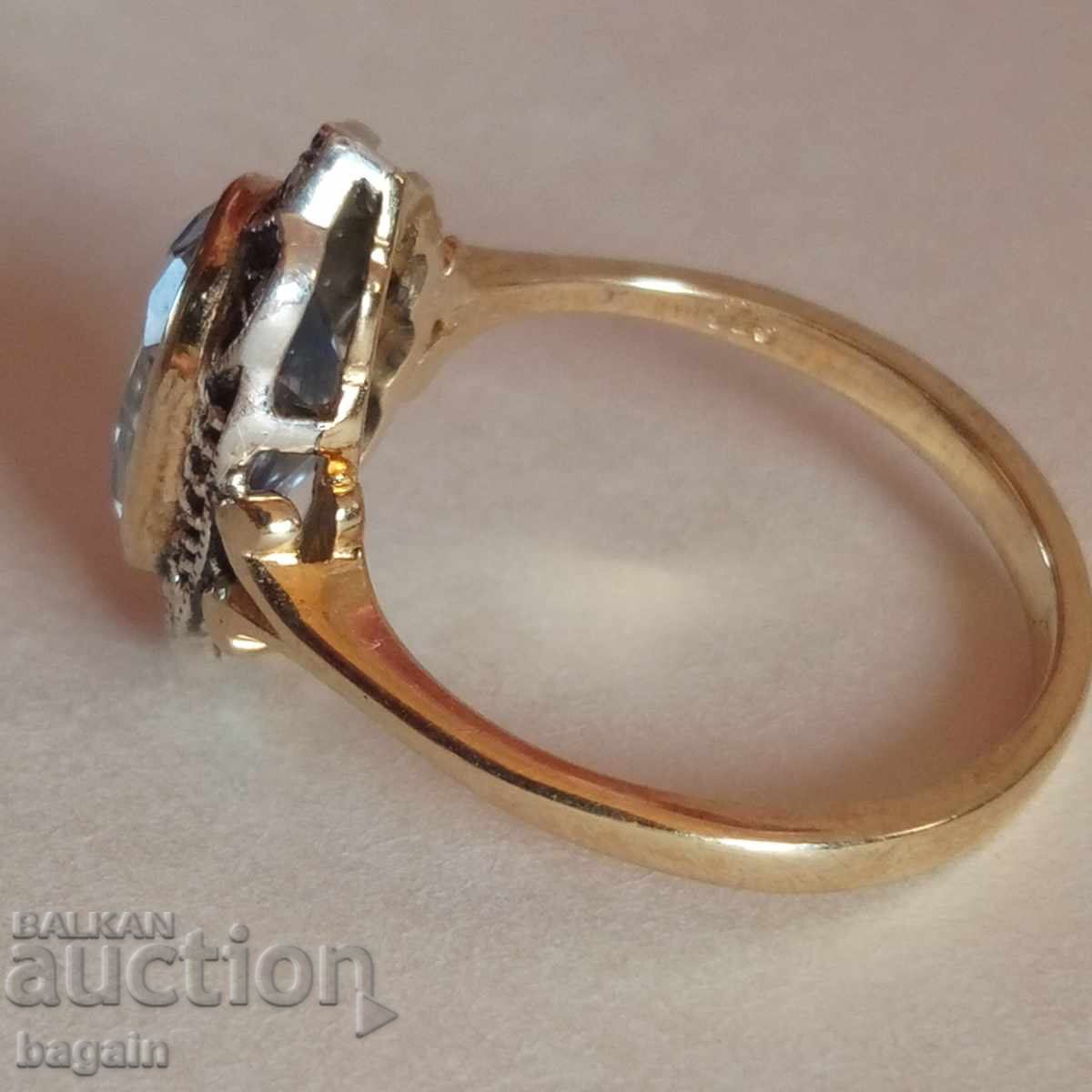 Livrarea Inel de argint cu acvamarin, placat cu aur