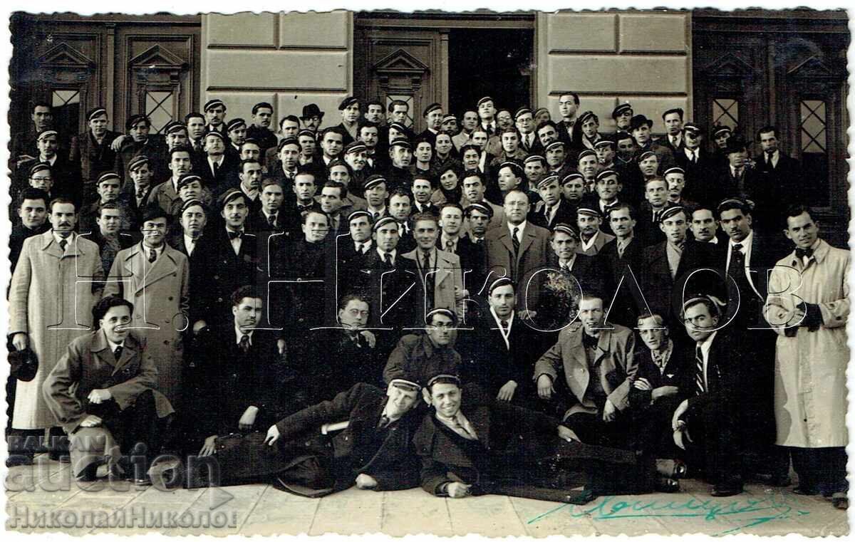 FOTOGRAFIE VECHE SVISTOV STUDENȚI LA ACADEMIA DE COMERȚ E847