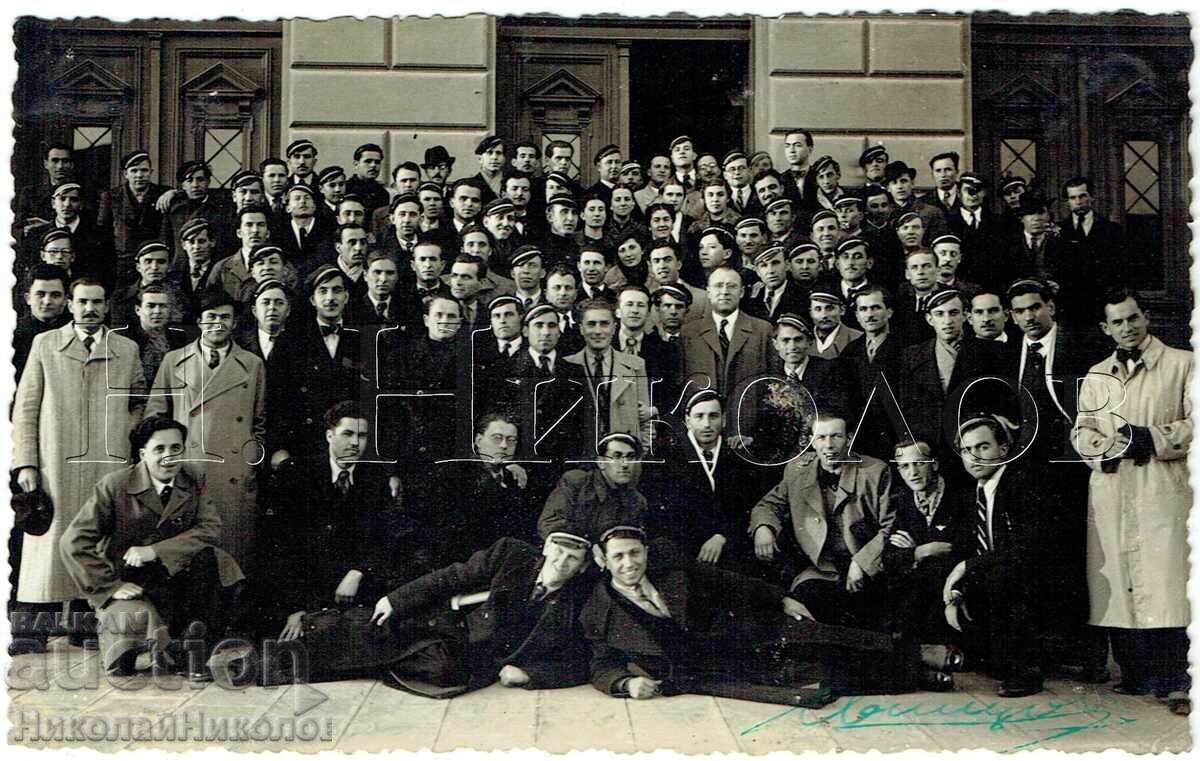 FOTOGRAFIE VECHE SVISTOV STUDENȚI LA ACADEMIA DE COMERȚ E847