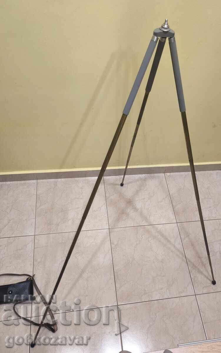 Триножник трипод за стар фотоапарат фото статив стойка, перф с цена € 20.00 | 39.12 лв.