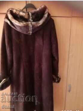 Дамско кожено палто , размер М с цена € 75.00 | 146.69 лв.