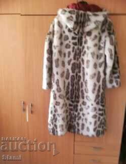 Palton de damă din piele, mărimea M cu preț € 75.00 | 146.69 BGN