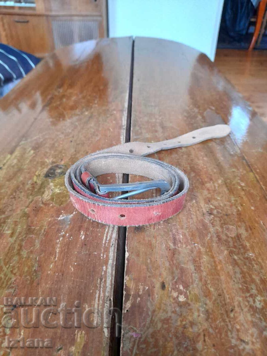 Γυναικεία δερμάτινη ζώνη