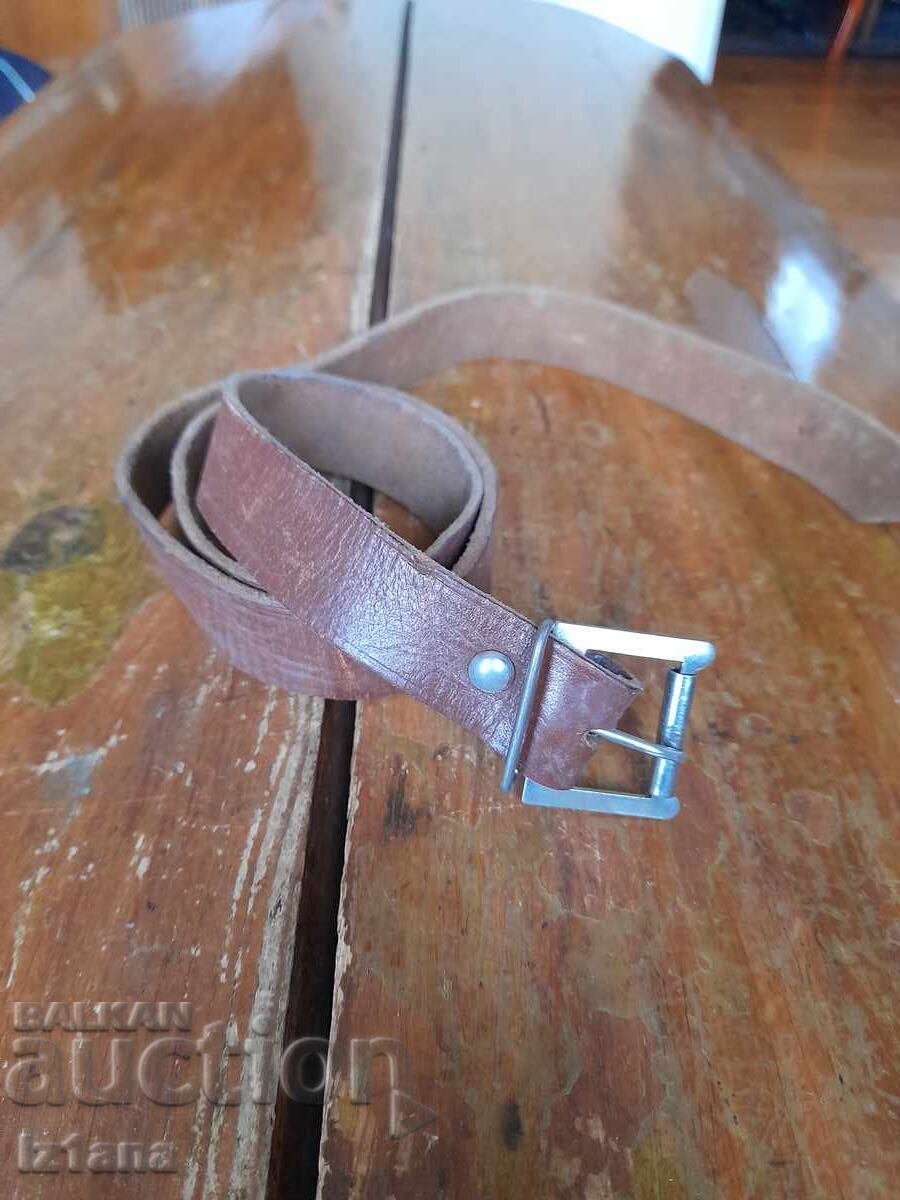 Παλιά δερμάτινη ζώνη με τιμή € 7.00 | 13.69 BGN