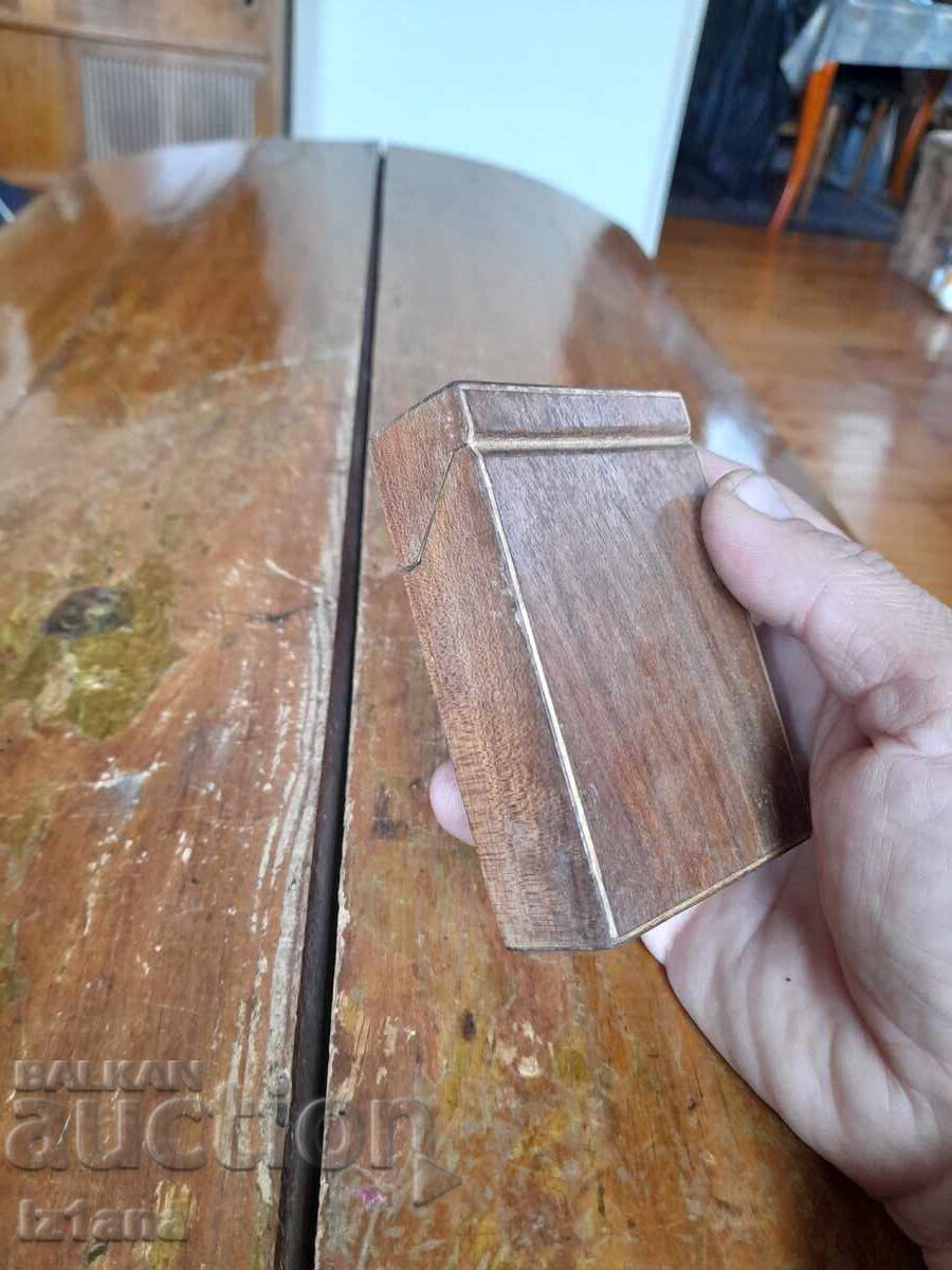 Livrarea Veche tabacheră din lemn, cutie de țigări Peer