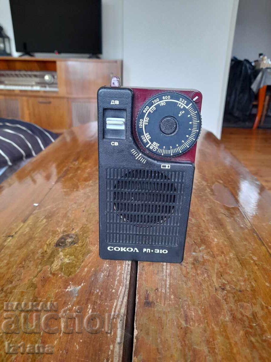 Old radio, radio receiver Sokol RP 310