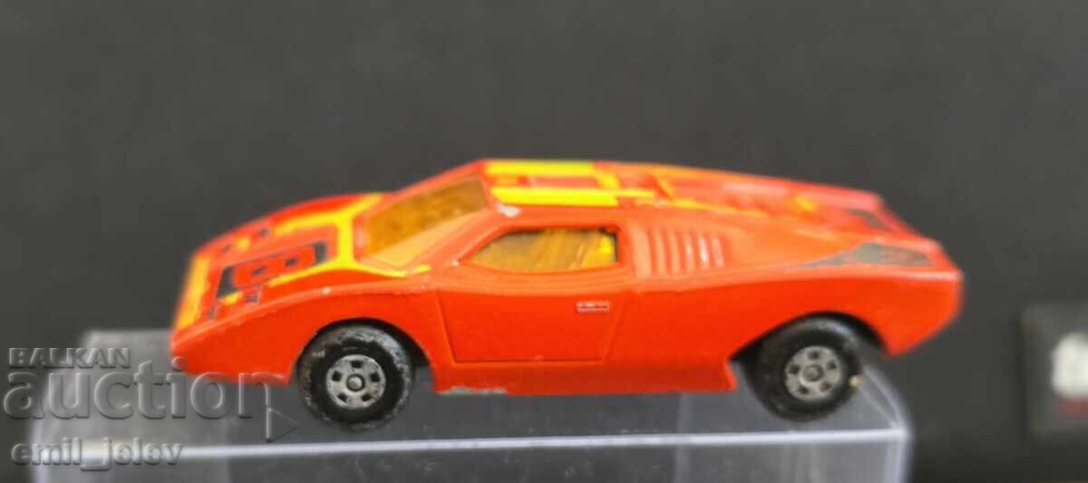 LESNEY MATCHBOX superfast-27B Lamborghini Countach 1973 god cu preț € 2.55 | 4.99 BGN