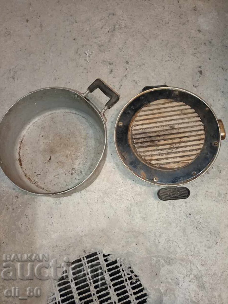 електрическа тенджера работеща с цена € 4.00 | 7.82 лв. електрическа тенджера работеща с цена € 4.00 | 7.82 лв.