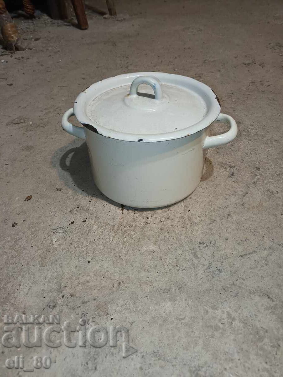 Μικρή κατσαρόλα σμαλτωμένη 1,5 λίτρων μεταχειρισμένη με τιμή € 2.00 | 3.91 BGN