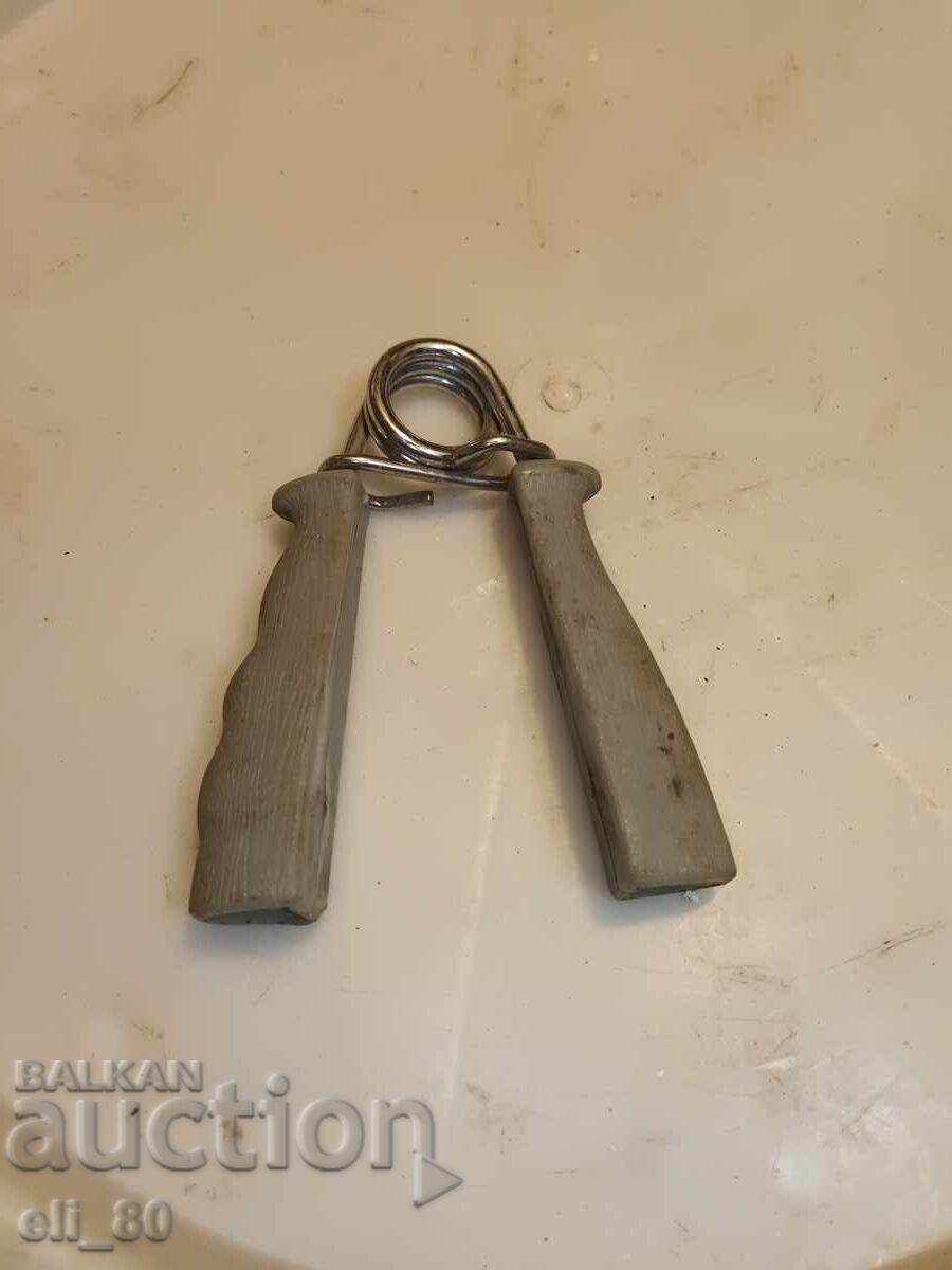 Aparat de fitness nou-nouț cu preț € 2.00 | 3.91 BGN