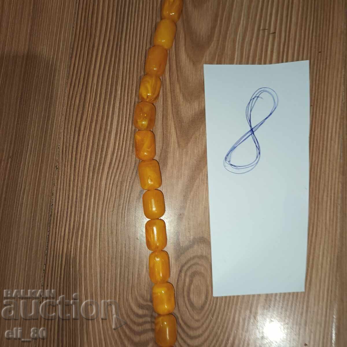 Аукцион голяма броеница дълга е 90 см 83 топчета