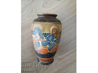 Type: Japanese Satsuma vase Period: Early-Mid 20th century