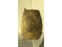 Placă Samurai cu placă metalică pe lemn cu lanț