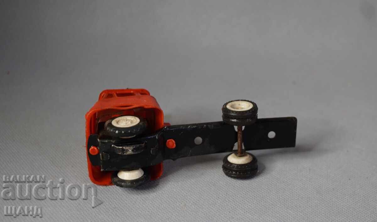 Livrarea ROBUR Vechi model de camion de jucărie din plastic german Livrarea ROBUR Vechi model de camion de jucărie din plastic german