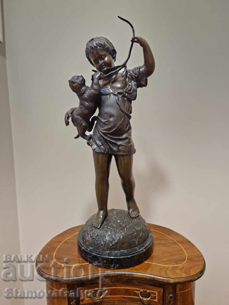 Figurină sculptată din bronz antic, franceză, unică