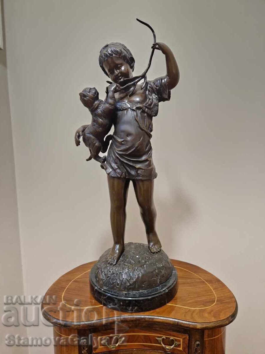 Figurină sculptată din bronz antic, franceză, unică
