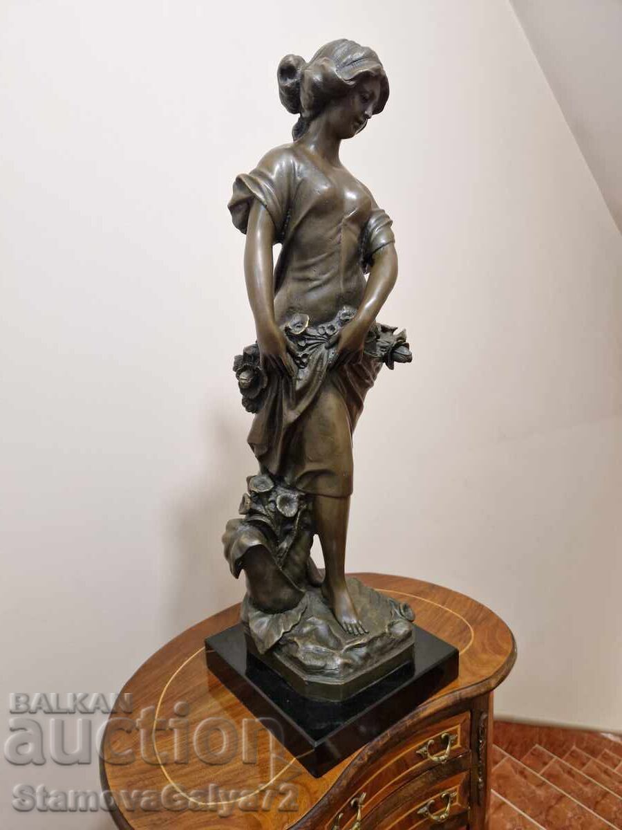 Livrarea Figurină franceză superbă din bronz Livrarea Figurină franceză superbă din bronz