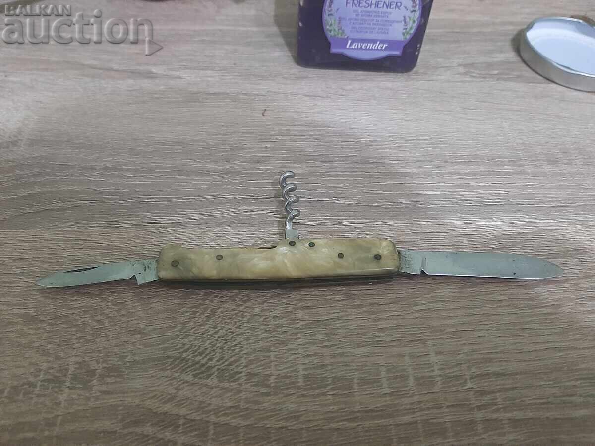 Παράδοση Παλαιό Βουλγαρικό σουγιά από την εποχή του σοσιαλισμού, Βελίκο Τάρνοβο