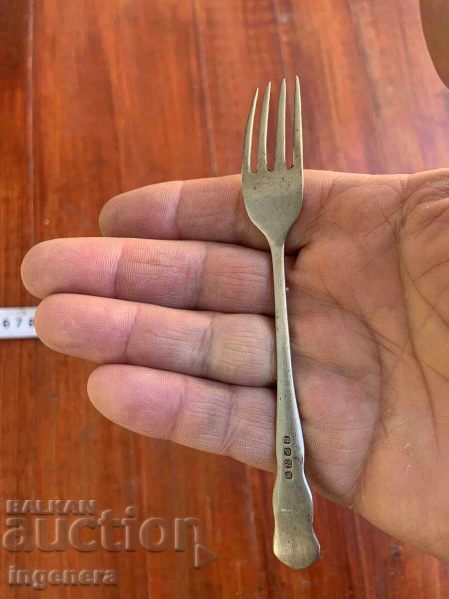 Licitație FURCULIȚĂ ARGINTATĂ VECHE, MARCATĂ