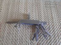 Briceag multifuncțional, cuțit cu lamă