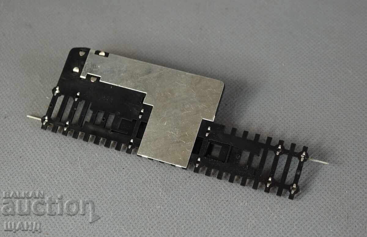 Аукцион HOBBY TT Стара Немска Релса повдигач за електрически влак Аукцион HOBBY TT Стара Немска Релса повдигач за електрически влак