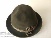 Vintage hunting hat with natural feathers Germany