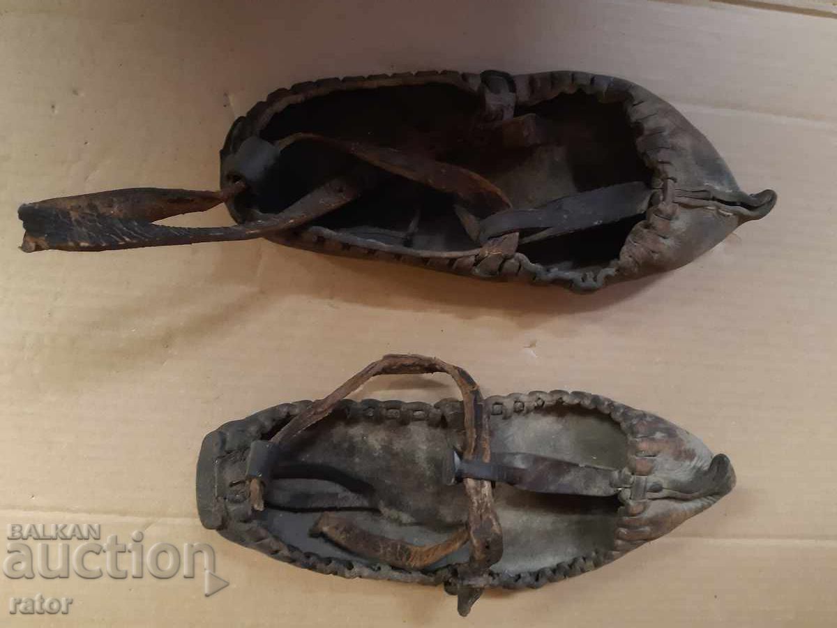 Ciorapi autentici vechi, costum popular