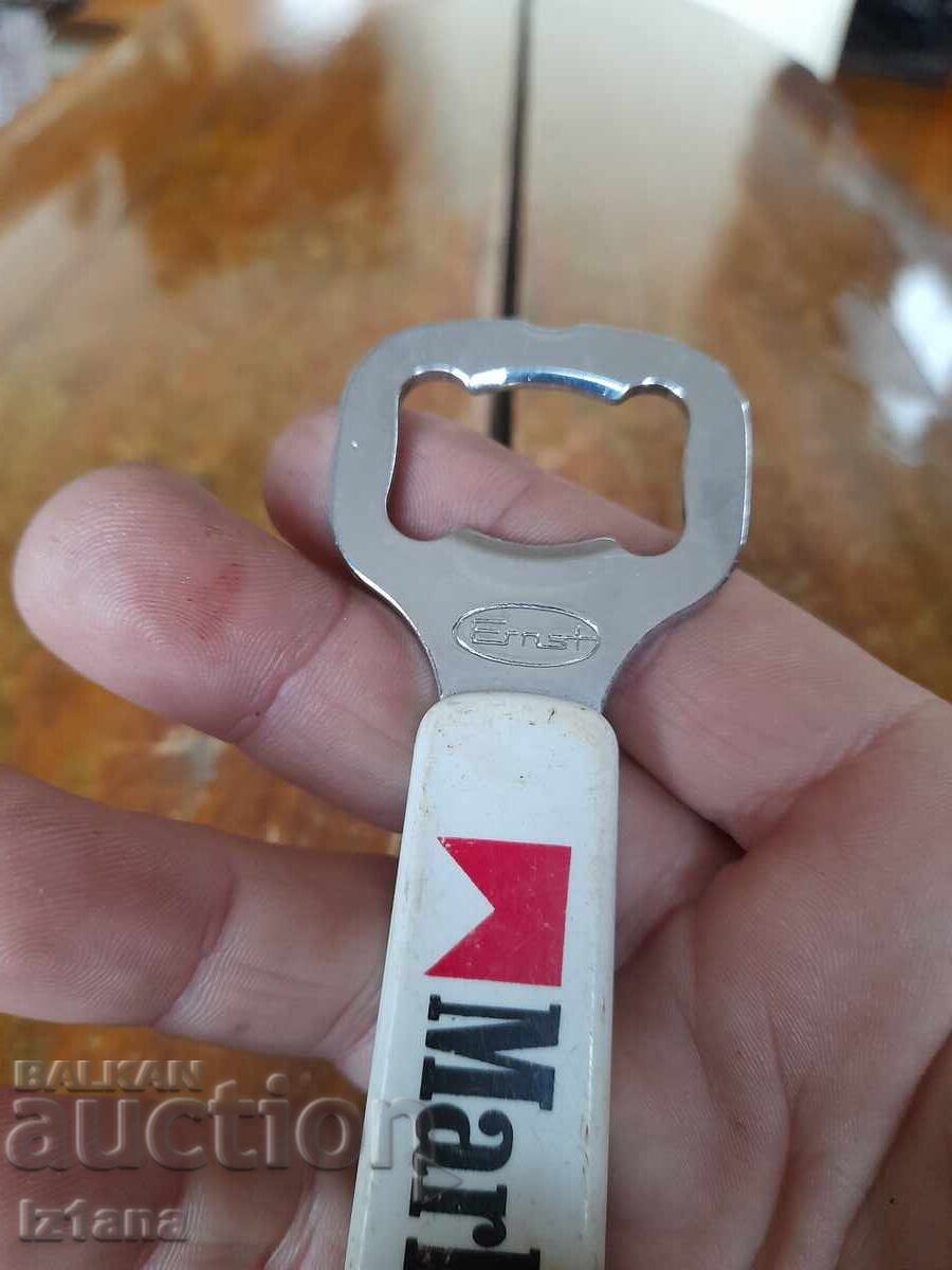 Delivery of An old Marlboro opener