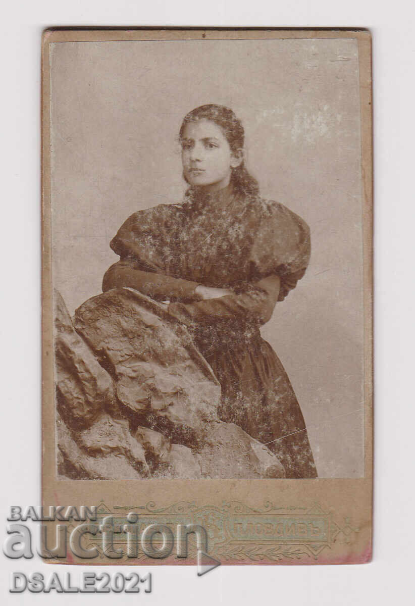 BR. KATSAROVI Plovdiv 1898 fată cu card de carton /80109 BR. KATSAROVI Plovdiv 1898 fată cu card de carton /80109