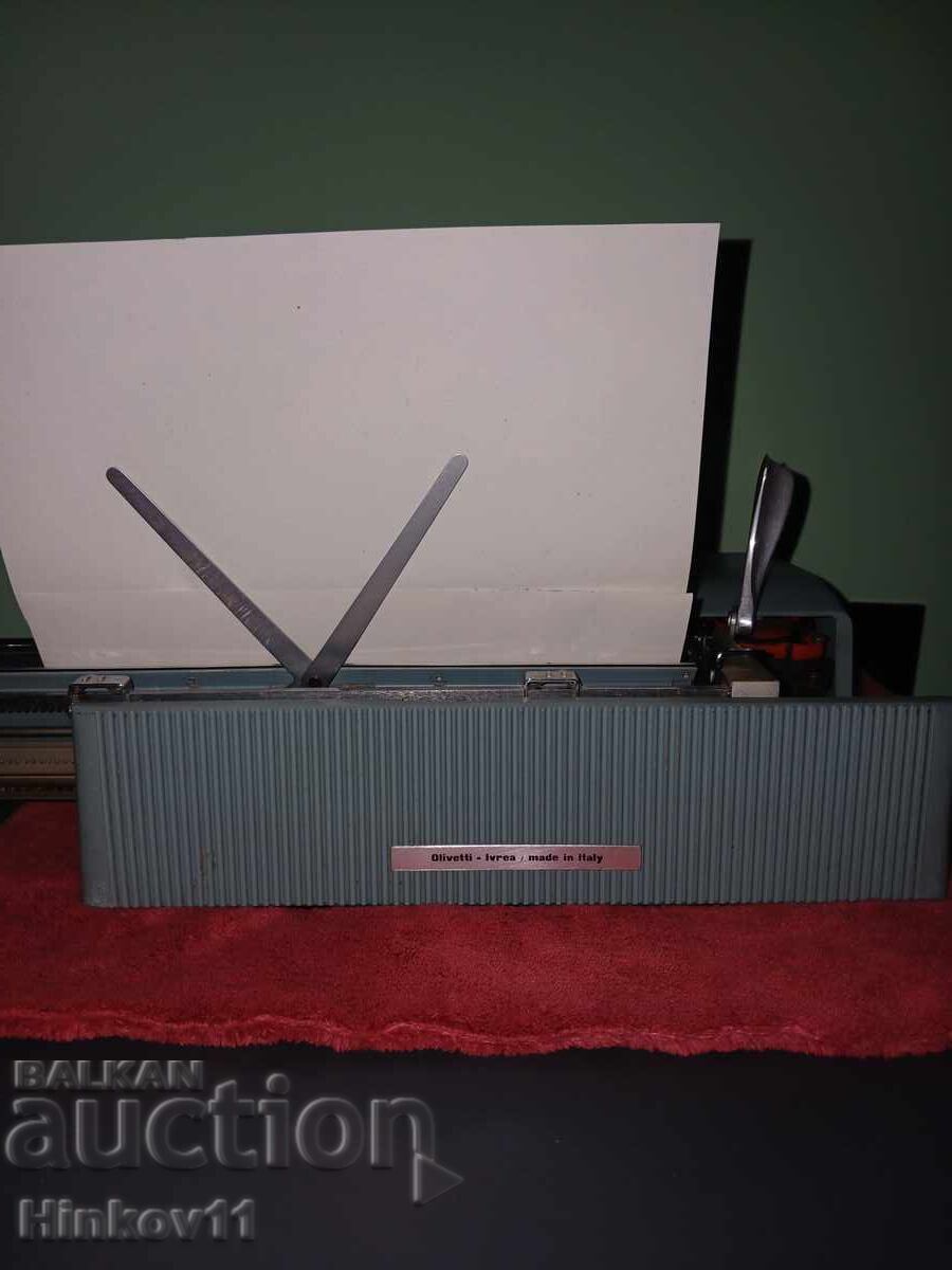 Ιταλική γραφομηχανή Olivetti Lettera 32 - 7
