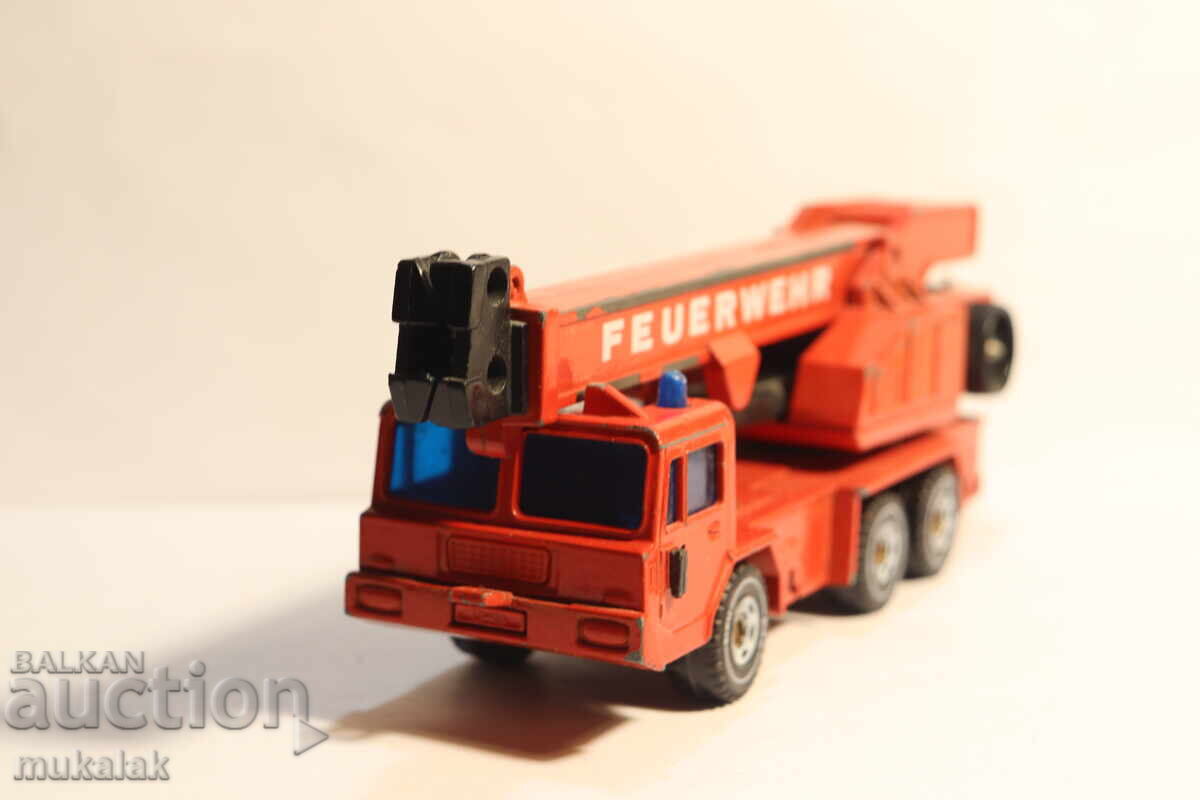 Licitație 1:55?? SIKU CAMION DE POMPIERI MACARA AUTO MODEL