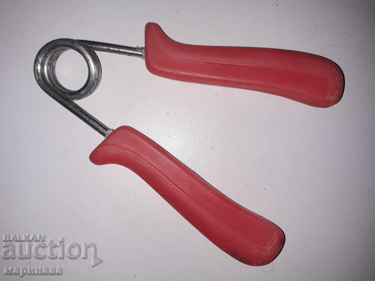OLD HAND EXPANDER with price € 2.00 | 3.91 BGN OLD HAND EXPANDER with price € 2.00 | 3.91 BGN