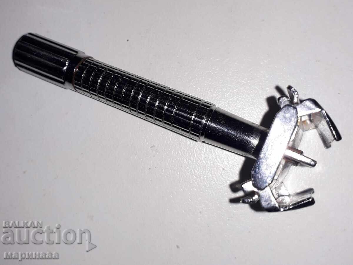 Delivery of SHAVER Delivery of SHAVER