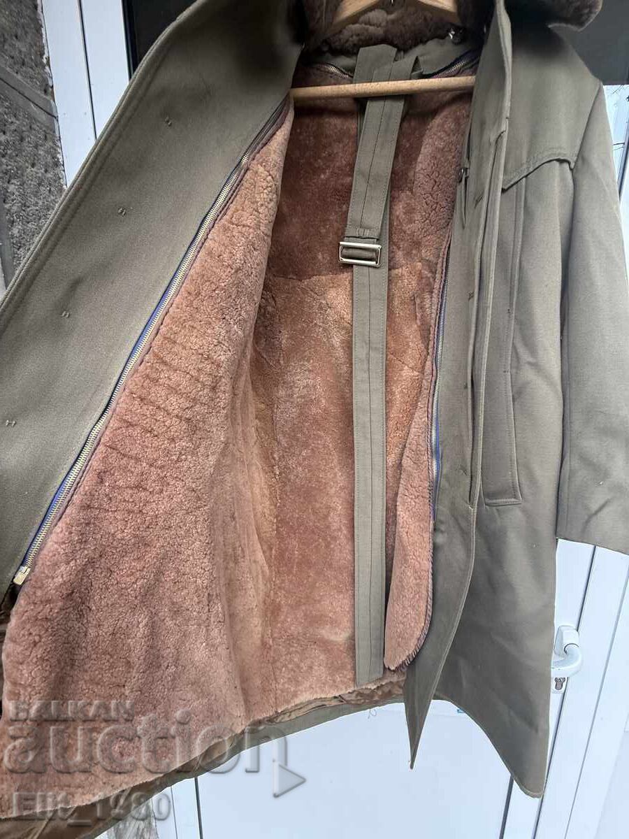 Офицерска шуба с овча кожа с цена € 30.00 | 58.67 лв.