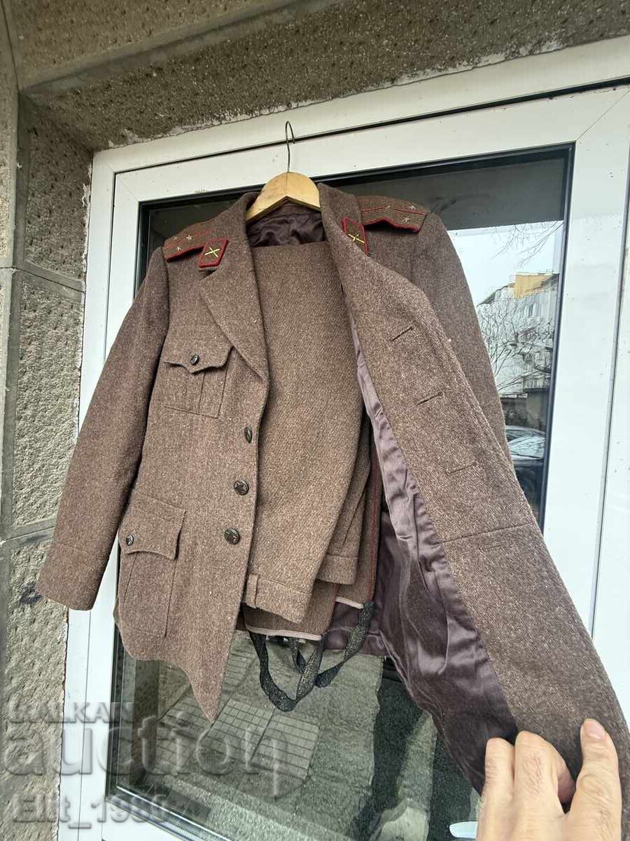 Uniformă de luptă de ofițer cu preț € 35.00 | 68.45 BGN