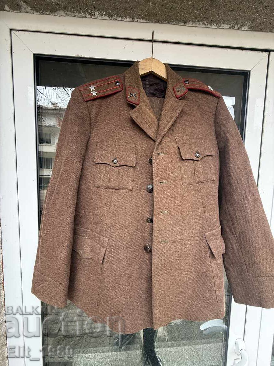Licitație Uniformă de luptă de ofițer