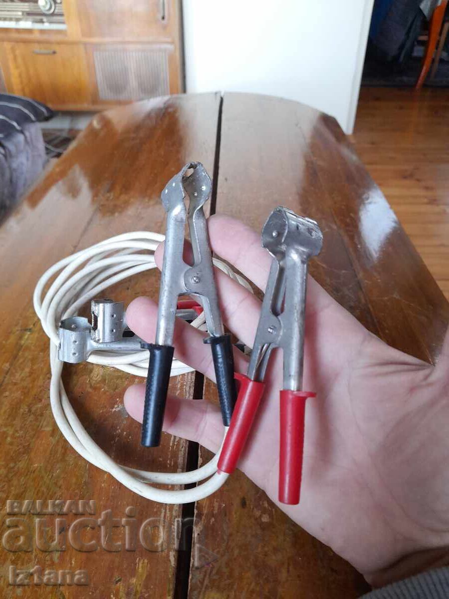 Cabluri de alimentare vechi cu preț € 37.00 | 72.37 BGN