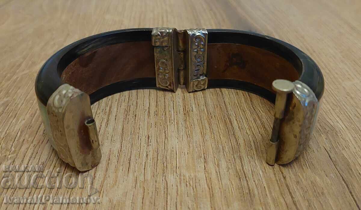 Γριβνά από κόκαλο και ξύλο για γνώστες - 6