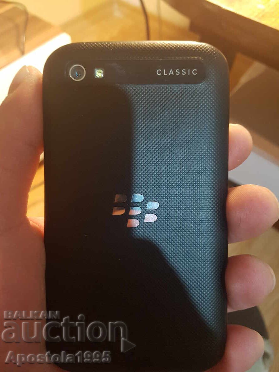 Licitație BlackBerry 10 <140 €