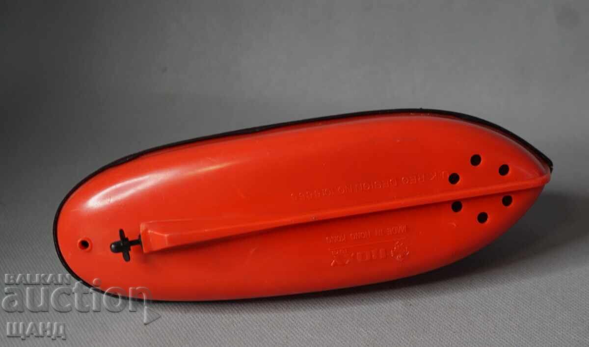 Доставка на ROXY Стара пластмасова играчка модел кораб лодка