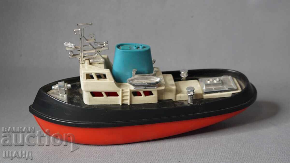 ROXY Стара пластмасова играчка модел кораб лодка