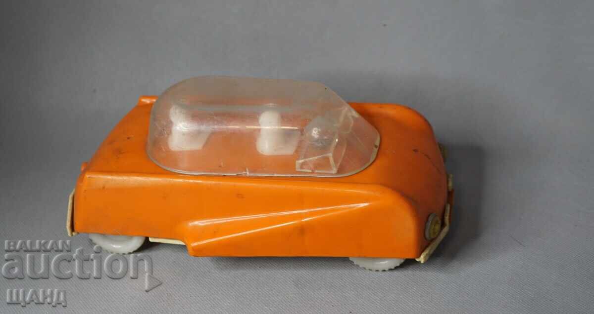 Стара Руска пластмасова играчка модел луноход с цена € 10.45 | 20.44 лв.