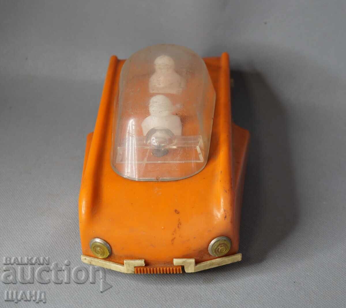 Аукцион Стара Руска пластмасова играчка модел луноход