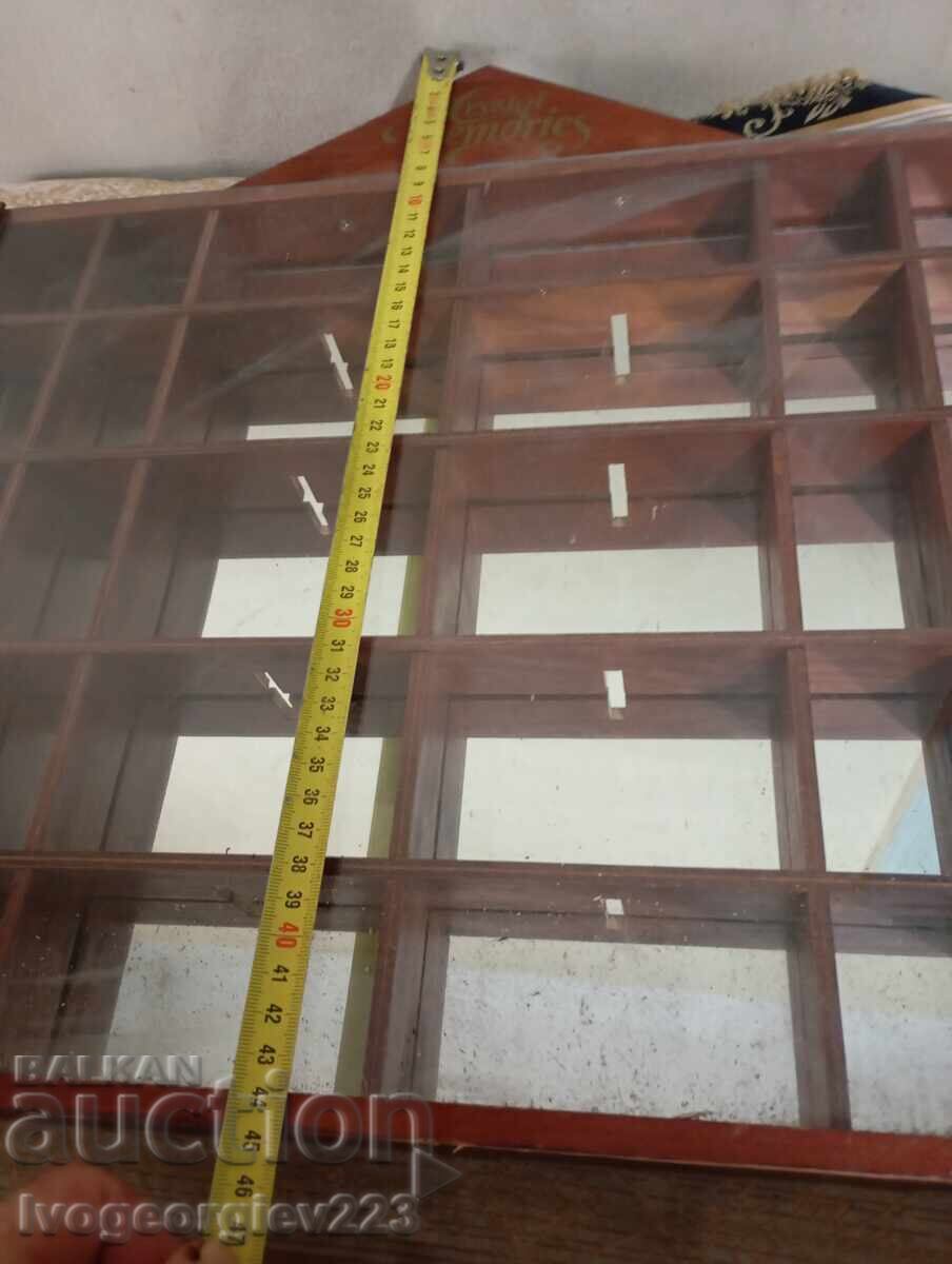 Συλλεκτικός τοίχος ντουλάπα - 5