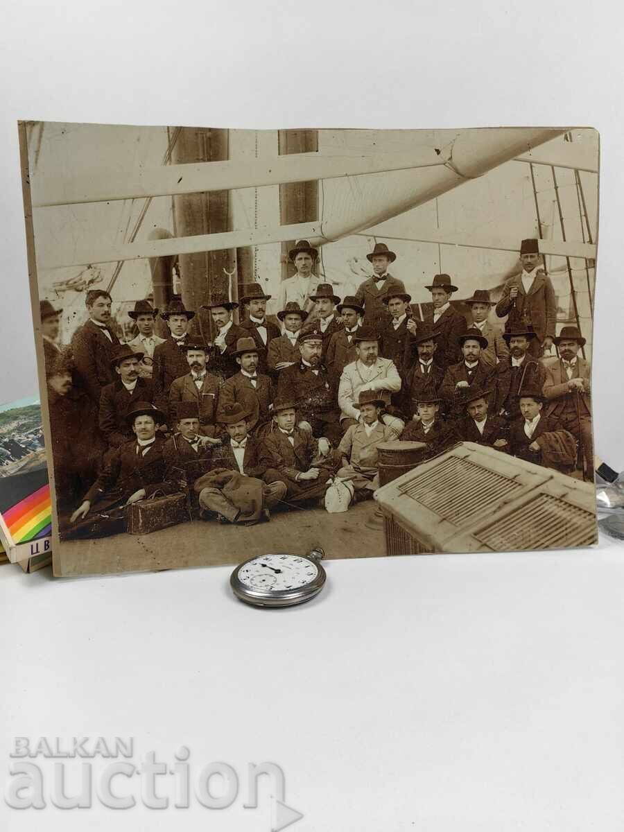 SHIP CAPTAIN OLD GROUP PHOTO PHOTOGRAPH PHOTOGRAPH CARDBOARD with price € 37.00 | 72.37 BGN