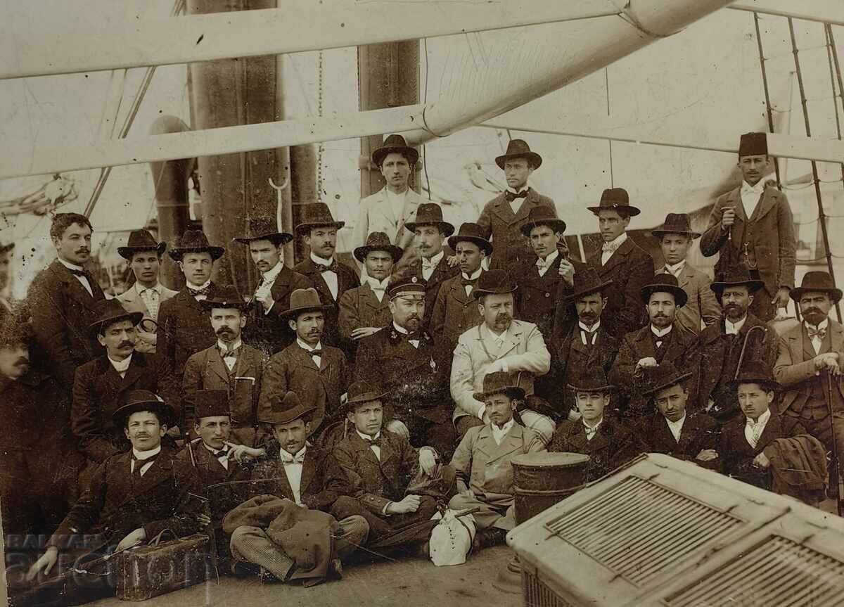 Auction  SHIP CAPTAIN OLD GROUP PHOTO PHOTOGRAPH PHOTOGRAPH CARDBOARD