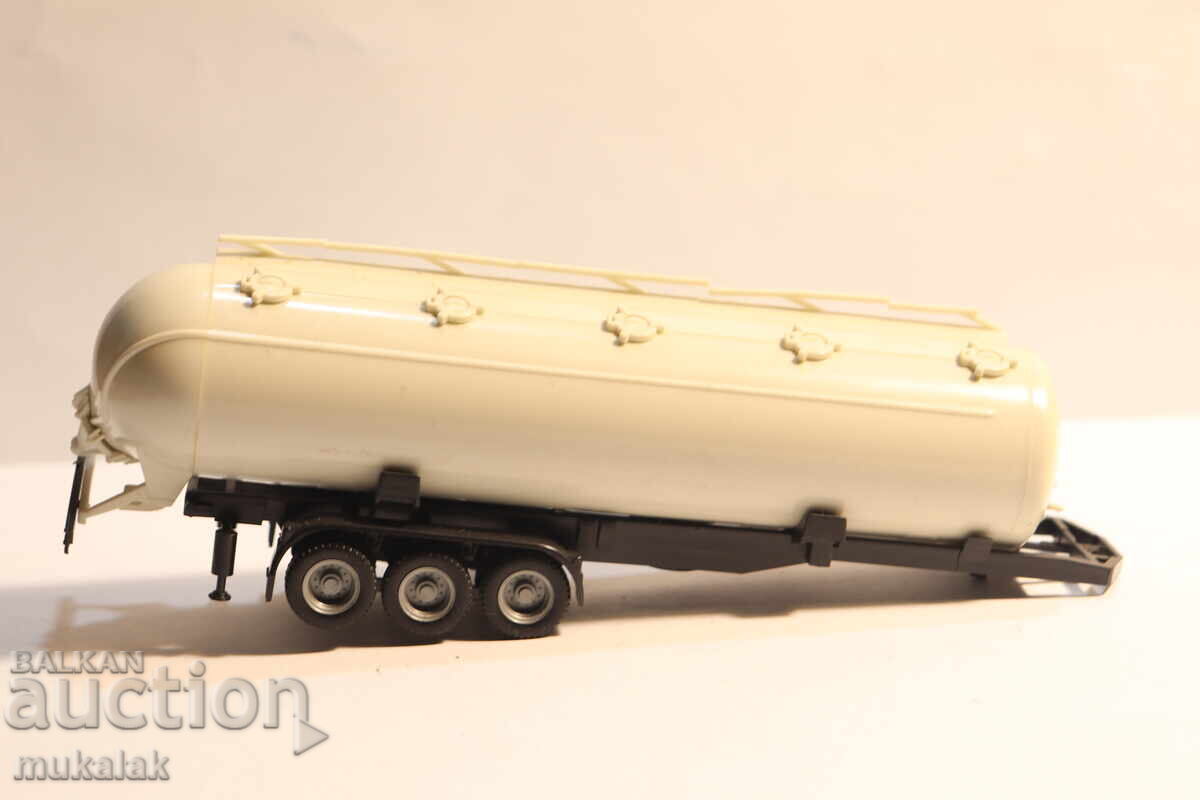 Licitație WIKING ? HERPA? H0 1/87 REMORCĂ CISTERNĂ CAMION MODEL TIR