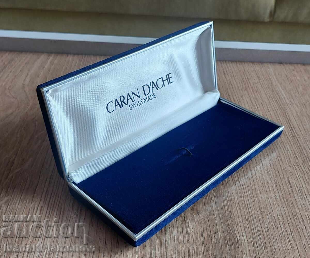 Cutie de lux pentru cunoscători